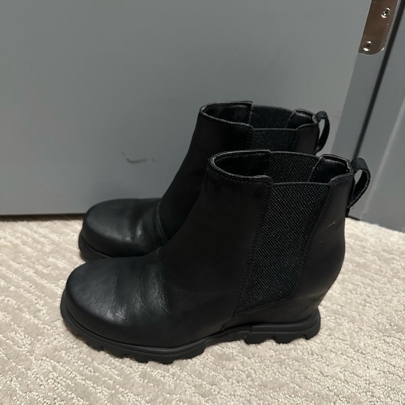 Sorel Women's Joan of Arctic Wedge III ChelseaWaterproof Leather Wedge Boots 8.5 - Picture 4 of 7